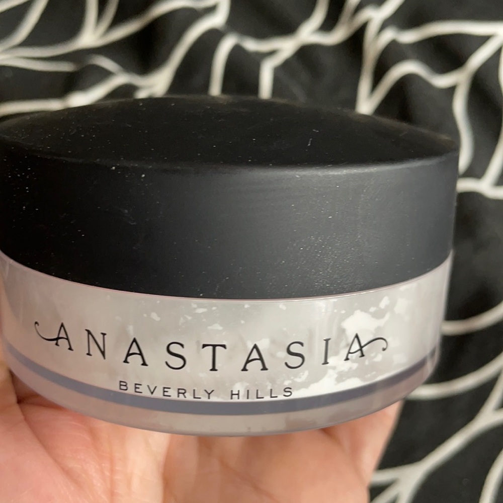 New ABH Translucent setting powder